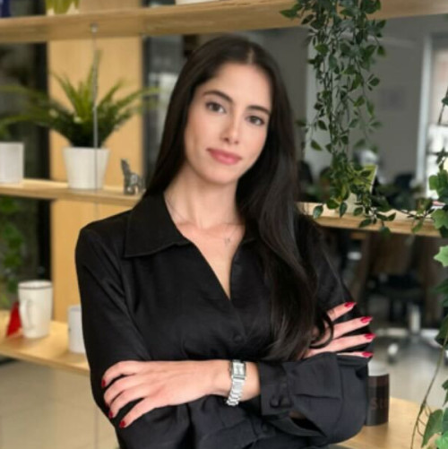 Annie Evstatieva